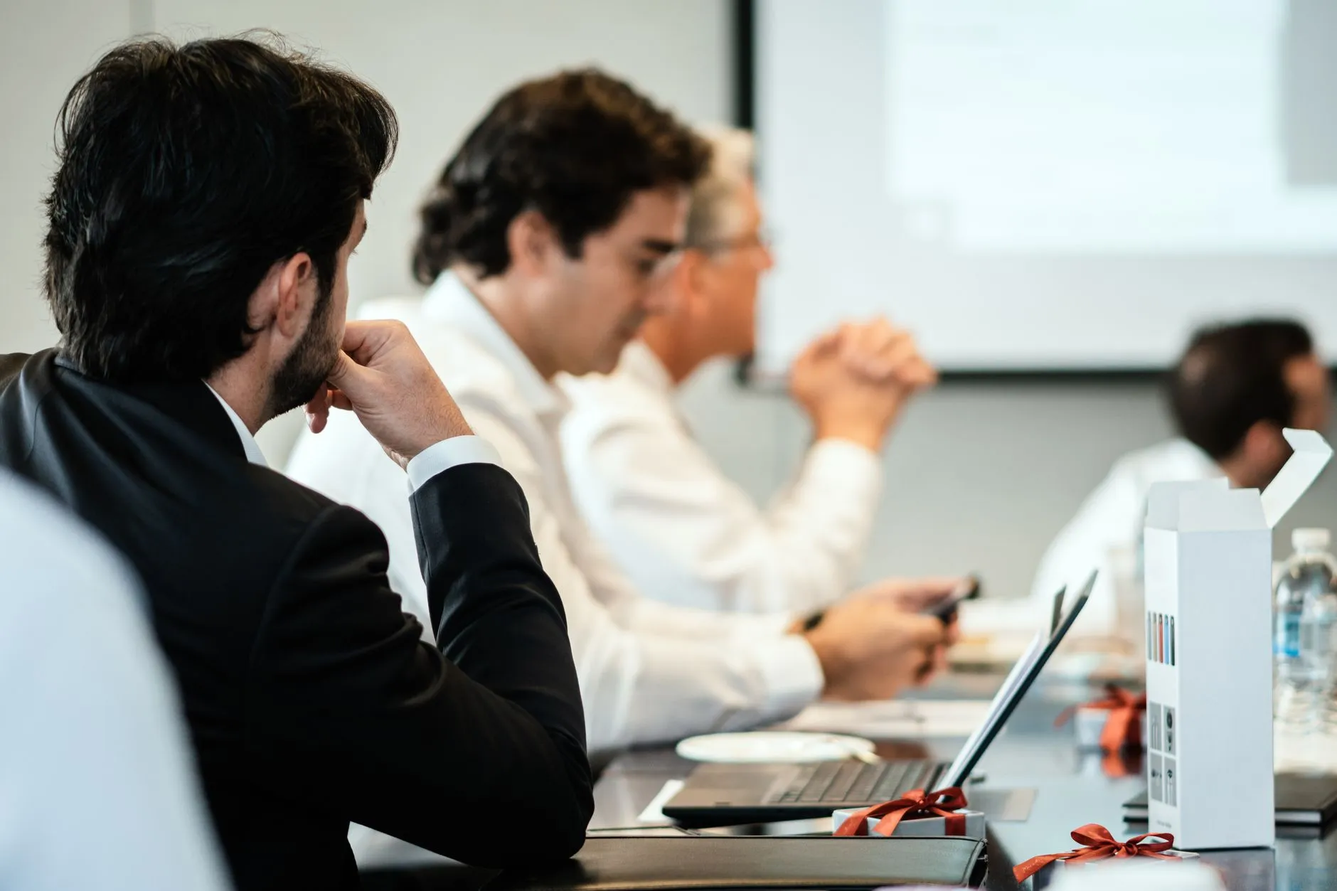 FCA finalises sustainability reporting rules for listed companies